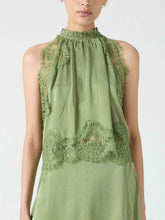 Exquisite Lace Sleeveless Tank Top