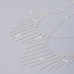 TASSEL AND DIAMOND CHEST CHAIN IN SILVER