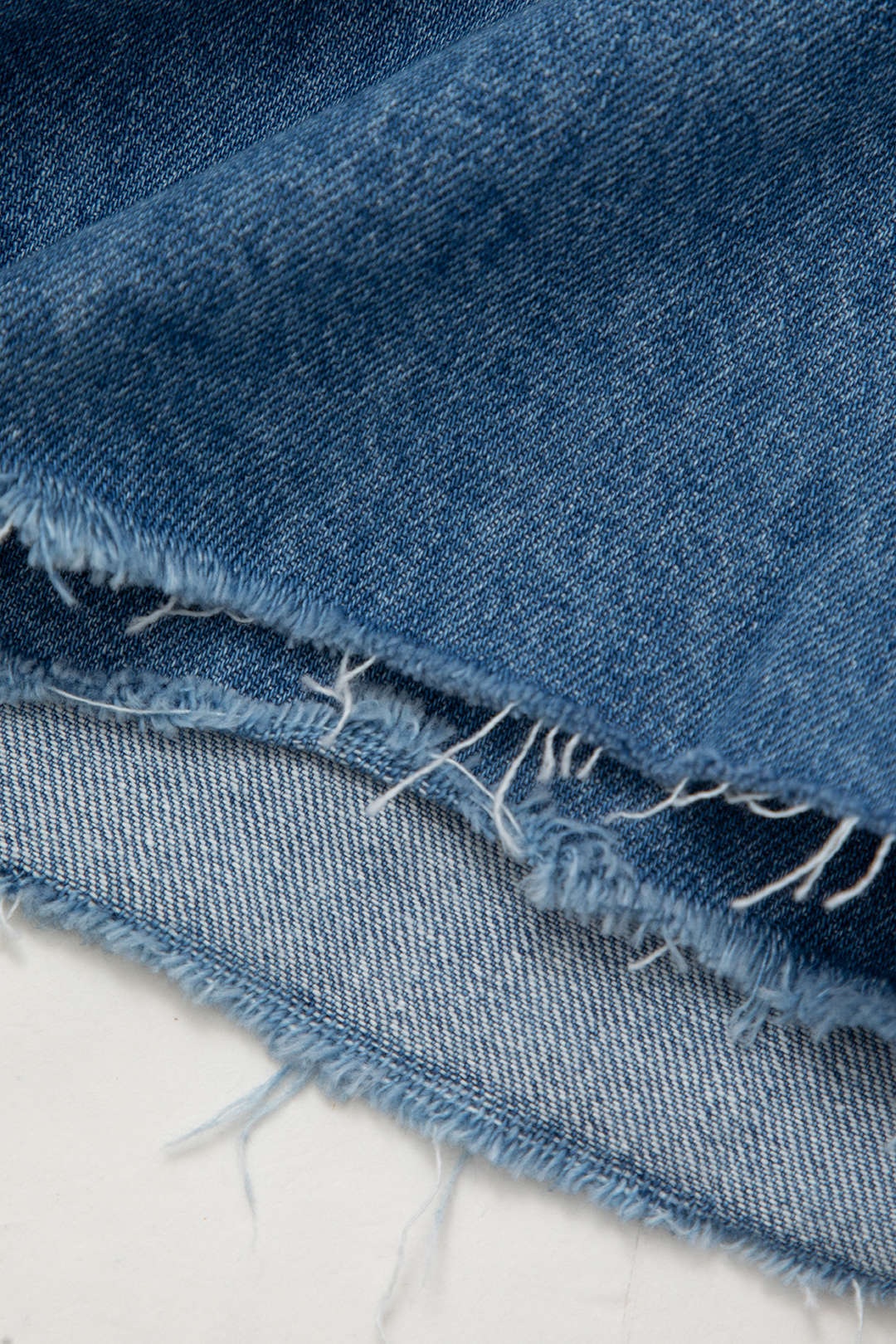 Frayed Hem Button Denim Mini Skirt