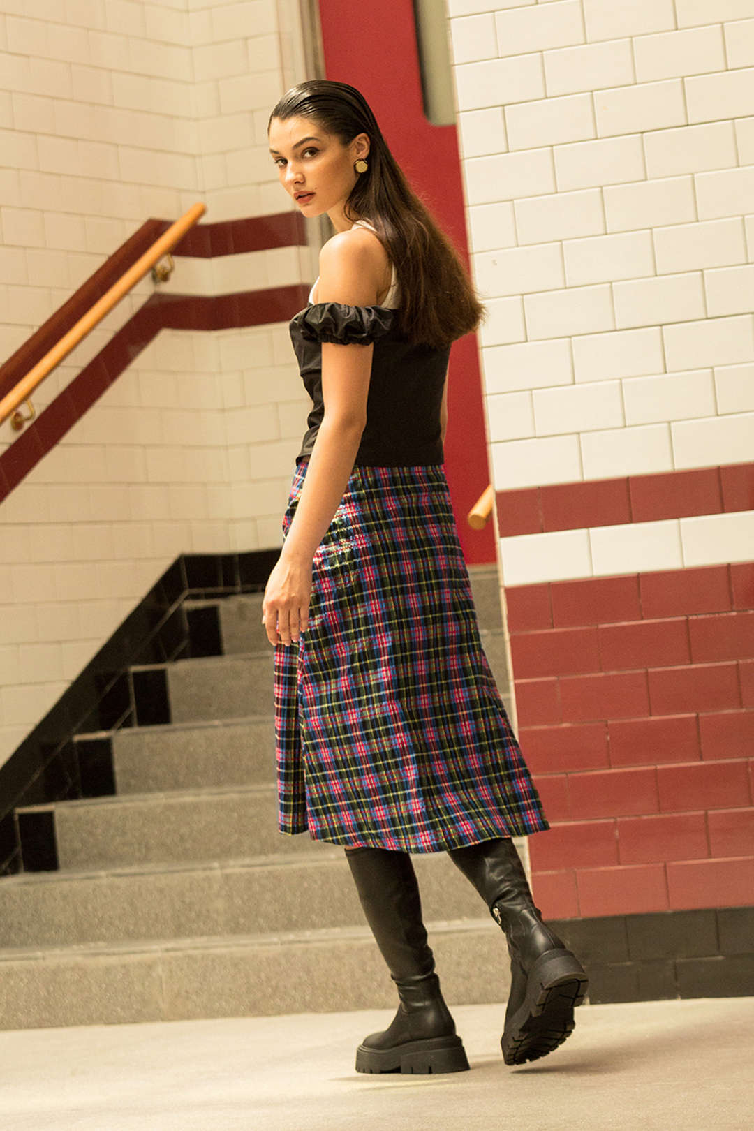 Plaid Cut Out Waist Midi Skirt