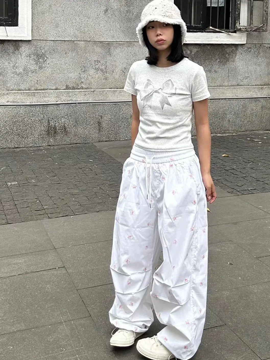 Parachute White Baggy Bow Printed Sweatpant