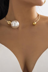 Metal Pearl Necklaces