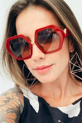 Metal V decoration Sunglasses