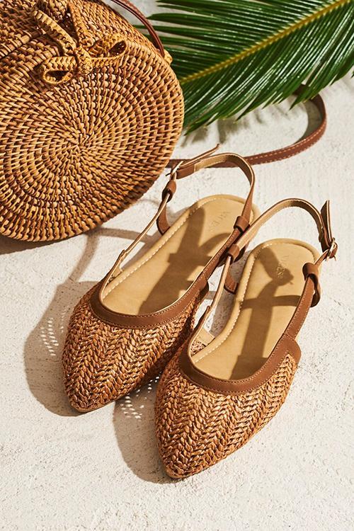 Buckel Strap Flat Sandals