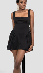 BACKLESS BOW MINI DRESS IN BLACK