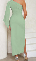 ONE SHOULDER SLIT MAXI DRESS IN PALE GREEN