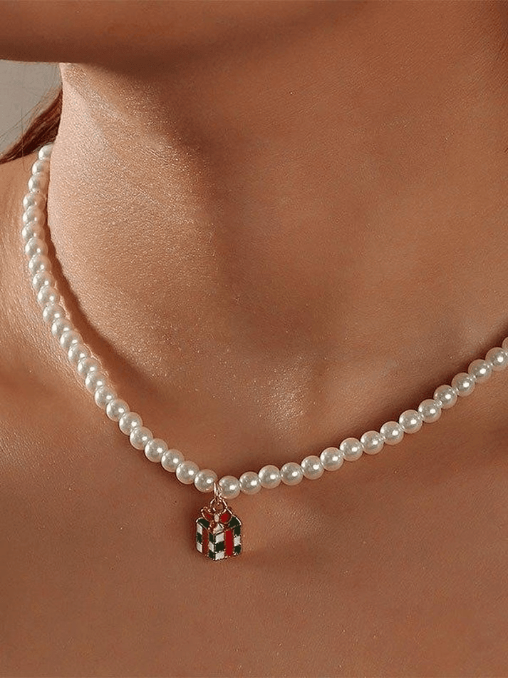 Christmas Pearl Necklace